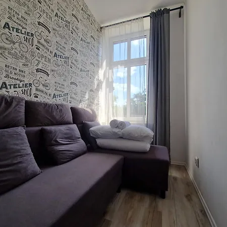 Staszica 6 By Zen4guest - Old Town Walk - 6 Bedrooms شقة